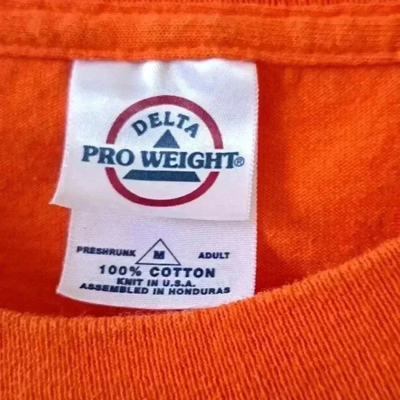 T SHIRT  UNIVERSITY OF MIAMI WOMENS  SIZE M - Picture 3 of 5